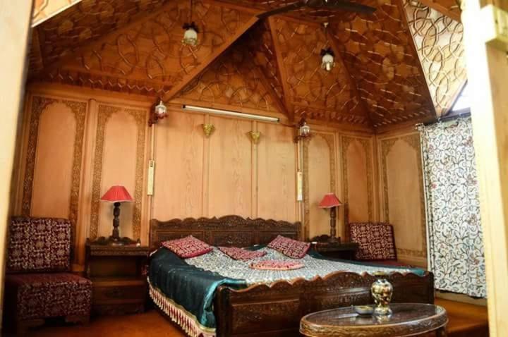 New Minar Group Of Houseboats Hotel Srīnagar Екстериор снимка