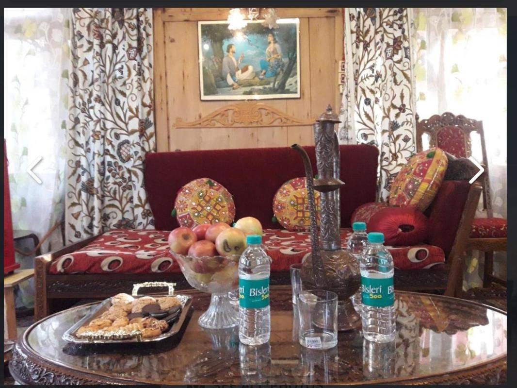 New Minar Group Of Houseboats Hotel Srīnagar Екстериор снимка
