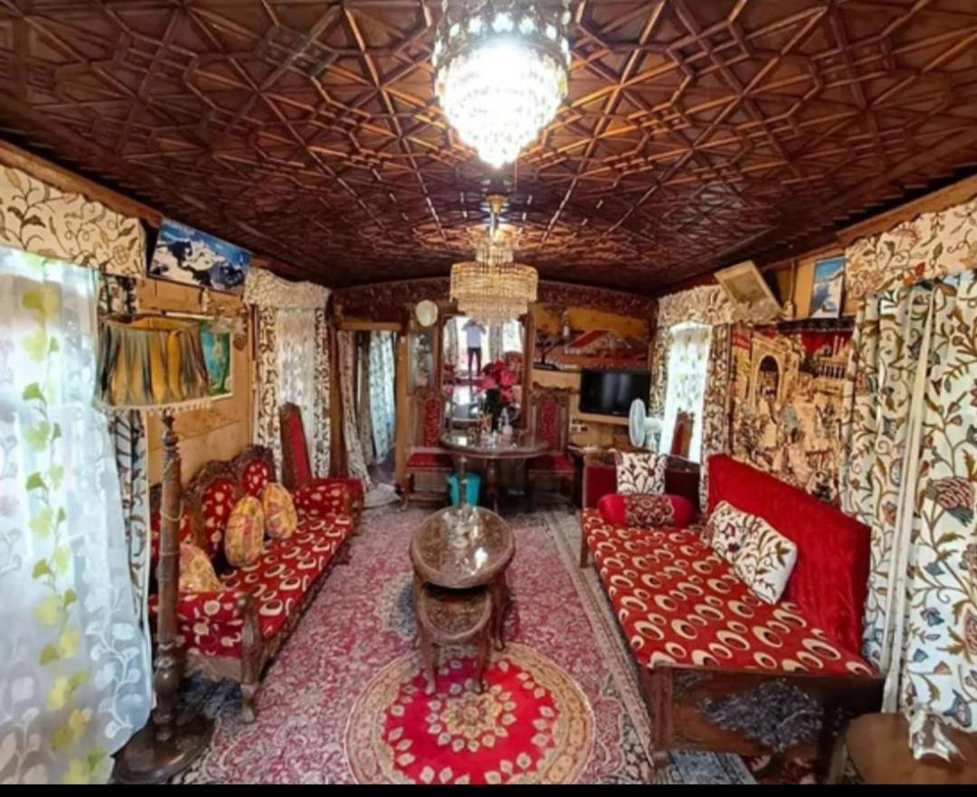 New Minar Group Of Houseboats Hotel Srīnagar Екстериор снимка