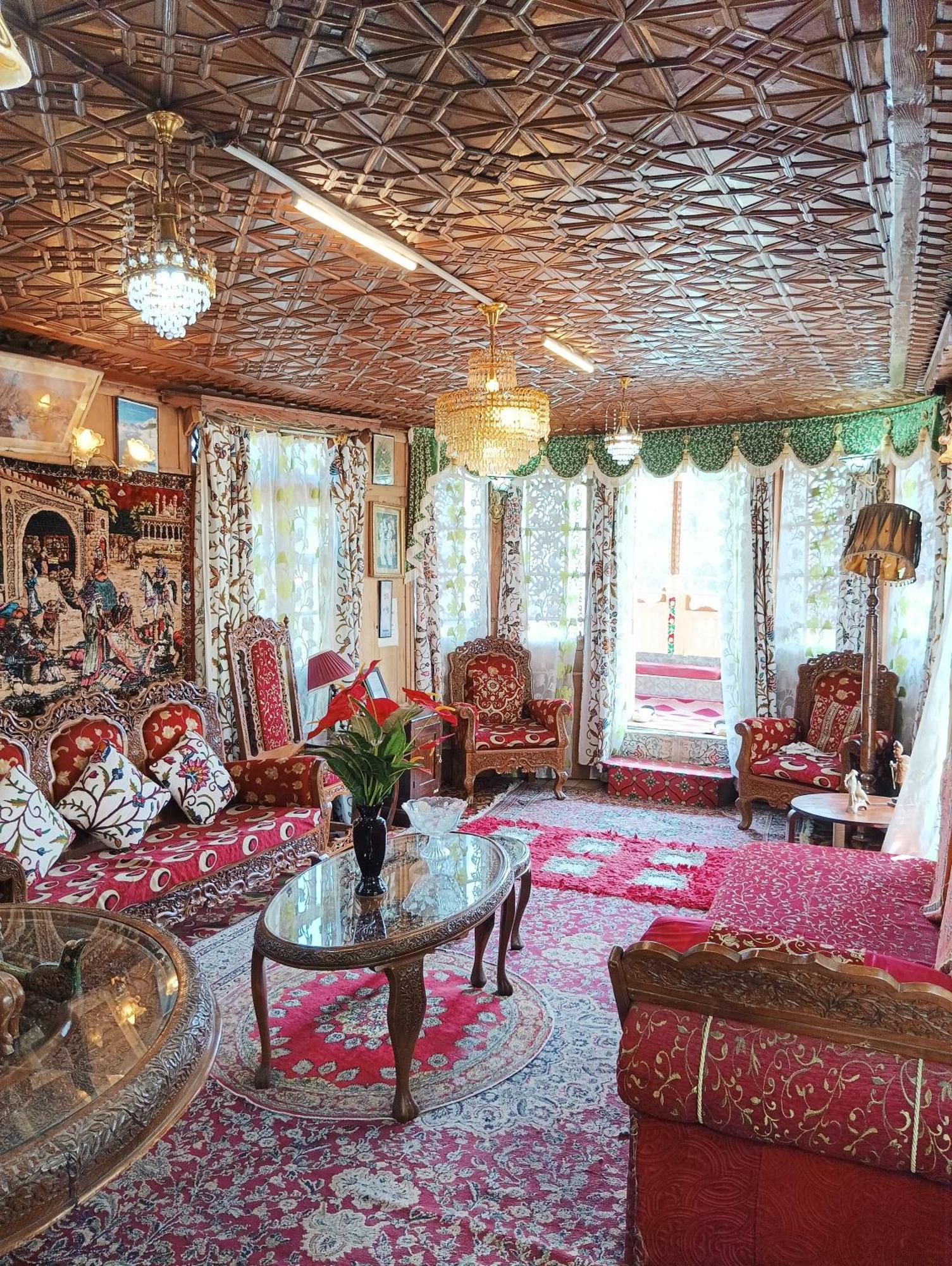 New Minar Group Of Houseboats Hotel Srīnagar Екстериор снимка